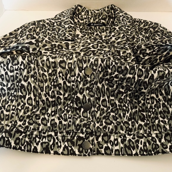 d. Jeans Animal Leopard Print Stretch Denim Trucker Jacket Pockets Size Small - Picture 15 of 16